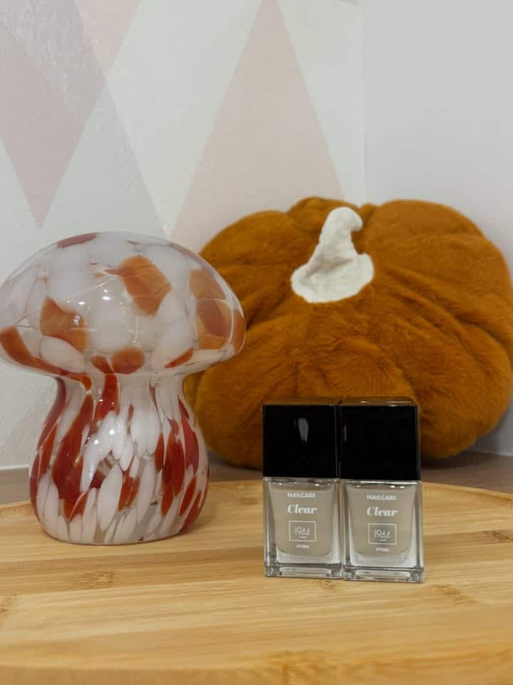 Nouveaute Clear est un vernis soin transparent qui sublime 1 1644414887697301 - Accueil - Quimper Brest Nouveaute Clear est un vernis soin transparent qui sublime 1 1644414887697301 - Accueil - Quimper Brest